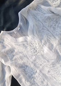 Brand New(PARAMOUNT CHIKAN) White Chikankari Kurta