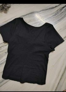 Chic Black Sweetheart Neck Crop Top