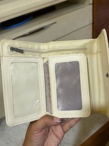 Stylish Textured Wallet