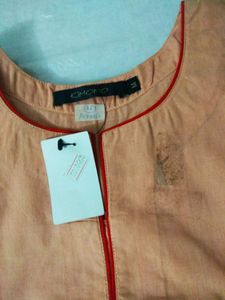 Peach Hand Embroidery Kurta With Flaws