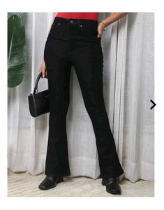 SHEIN NEW WITH TAG JEANS 🖤