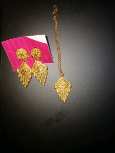 Gold-Plated Earrings &amp; Maang Tikka Set