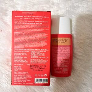DOT &amp; KEY Strawberry Sunscreen SPF 50