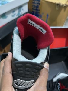 Air Jordan 4 Retro