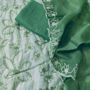 GreenUnstitched Suit Dress Material , partywear su