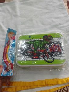 Cool Dinosaur Lunch Box with Utensil Set