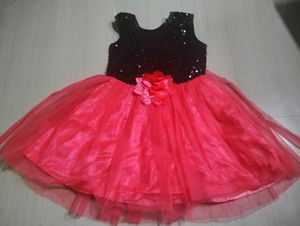 Girls Knee Length Party Wear Frock