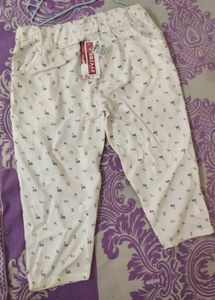 Floral Print Capri Pants