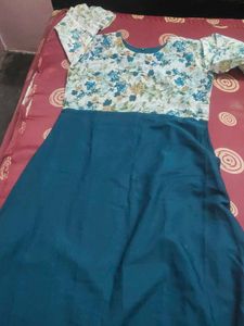 Beautiful Floral Print Ethnic Gown