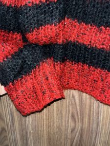 ZARA Original Red &amp; Black Cropped Sweater