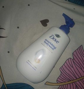 PRICE REDUCED!! Dove Nourishing Body Wash