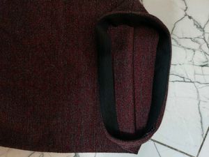 Winter Woolen Maroon Textured Pencil Skirt