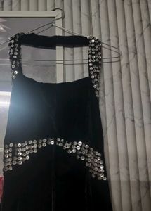 Elegant Black Sequin Embellished halter neck dress