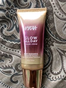 Nykaa Glow All Day Strobe Cream