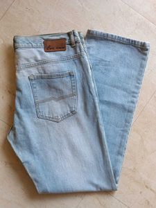 Light Wash Denim Jeans for Men