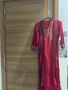 Elegant Red Embroidered Kurta