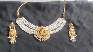 Hyderabadi multicolour perls necklace