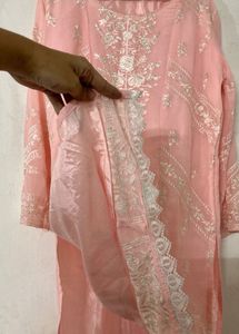 Pakistani Embroidered Pink Kurta set