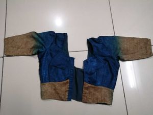 Stunning Blue &amp; Gold Saree