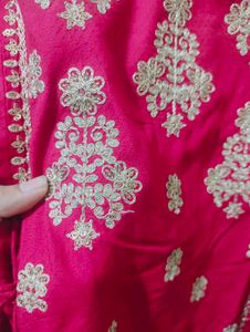 Elegant Pink Kurta Set with Embellishments