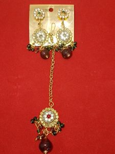 Earing or mangteeka set, made of nag