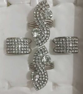 Sparkling Rhinestone Ring Set