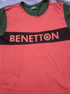 BENETTON T-Shirt used twice top condition 275