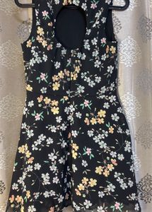 Chic Floral Print Sleeveless Dress For Brunch
