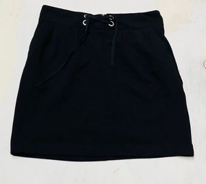 Forever 21 Stunning Black Skirt Waist 28-32