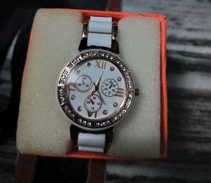 Elegant White & Rose Gold Watch