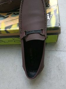 ''Men's Brown Loafer''