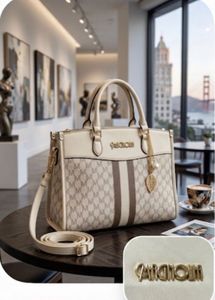 Dubai magnolia Handbag
