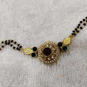 Hand Mangalsutra