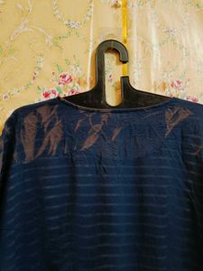 🇳🇿💫🎀Stylish Striped Top with Embellishments