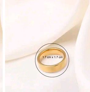 Classic Gold Band Ring