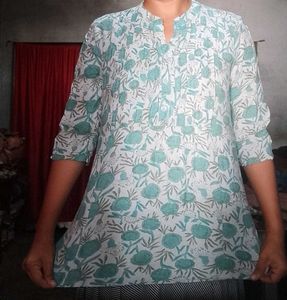 Women's Floral Print Kurta