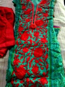 Embroidered Kurta Set size XXL