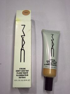 MAC Strobe Dewy Skin Tint