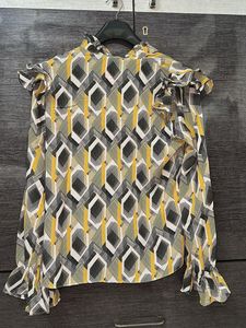 Stylish Geometric Print Blouse
