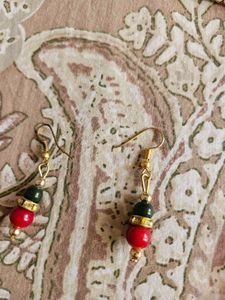 New Beaded Necklace and Earrings Set