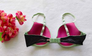 Victoria's secret : Light Green inner
