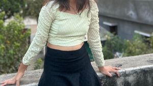 Stylish Crop Top with Ruched Sleeves