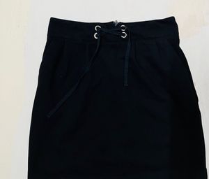 Forever 21 Stunning Black Skirt Waist 28-32