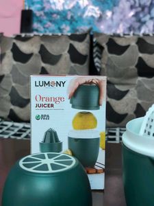 Lumony Orange Juicer