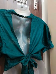 Green Crop Blouse Top With Neck Look