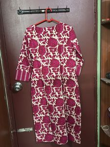 Elegant Floral Print Kurta Set