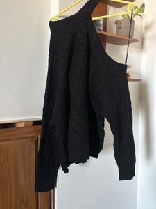 Chic Black Cable Knit Sweater