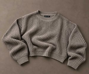 TAUPE CHUNKY KNIT CROPPED CREWNECK SWEATER