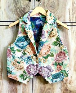 Tapestry type waistcoat Size-34