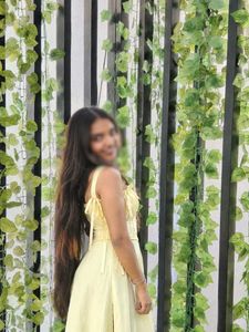 Stylish Yellow Summer Dress🥂